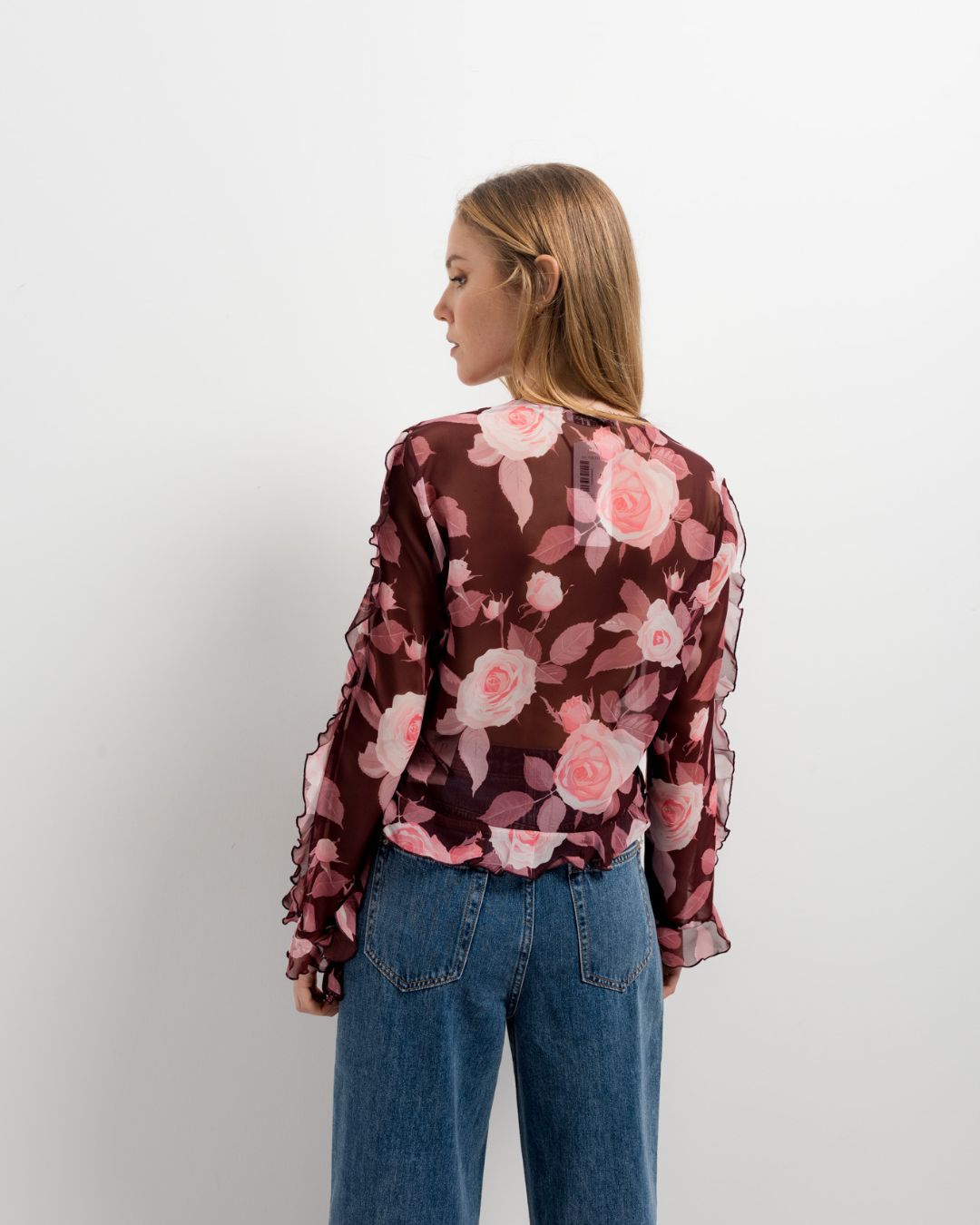 BLUSA CON VOLANTES  Y ESTAMPADO FLORAL